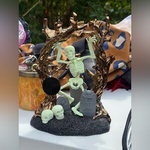 bath and body works halloween glow in the dark candle holder